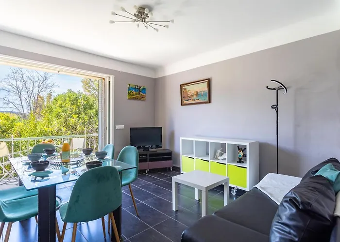 Boutin By Interhome Appartement